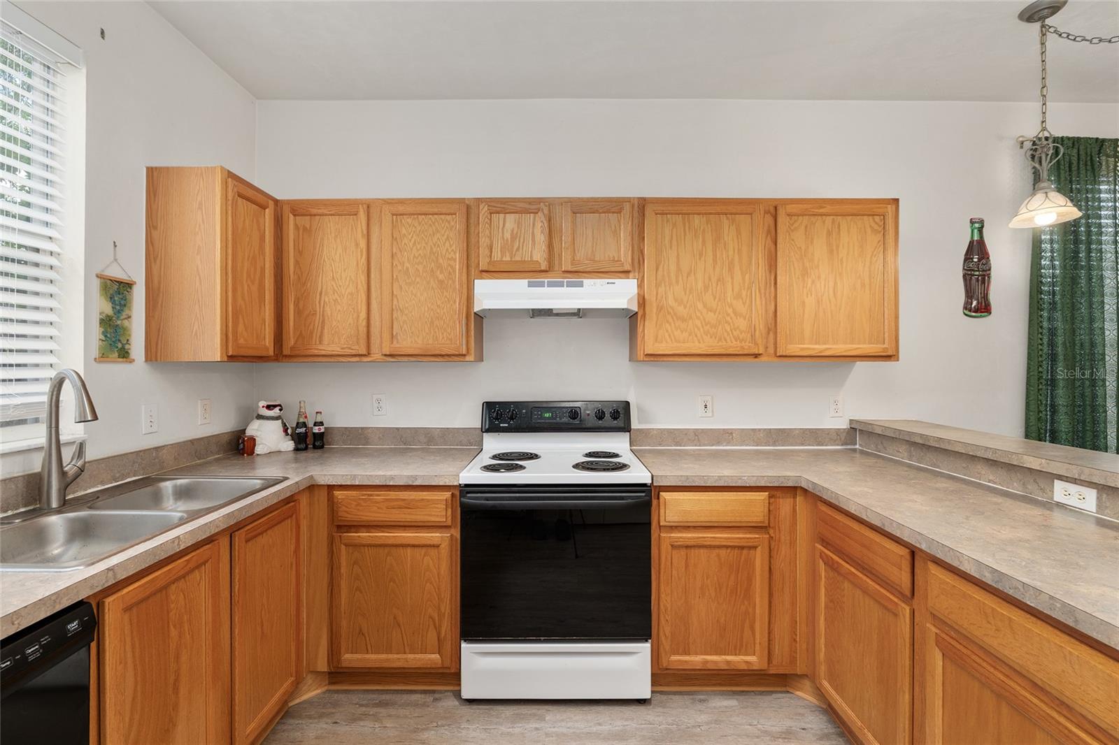 KENSINGTON NORTH CONDO - Residential