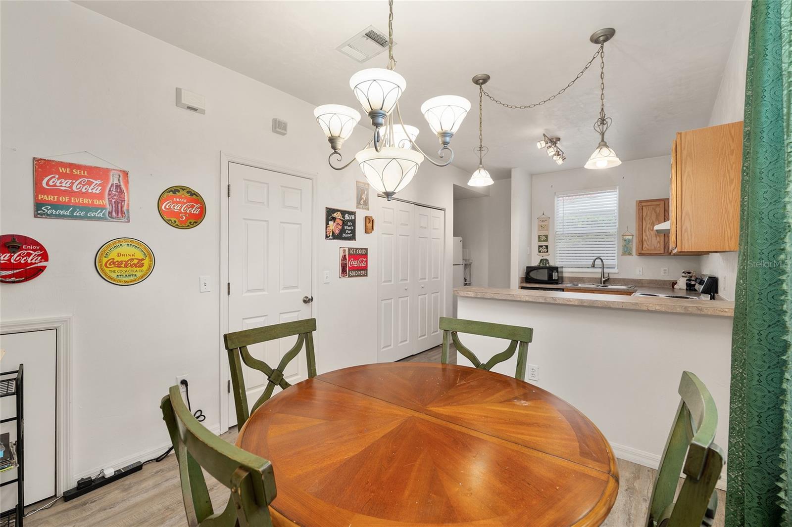 KENSINGTON NORTH CONDO - Residential