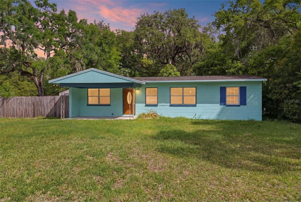 Photo of 27 Croom Road, Brooksville, FL 34601 (MLS # W7884457)