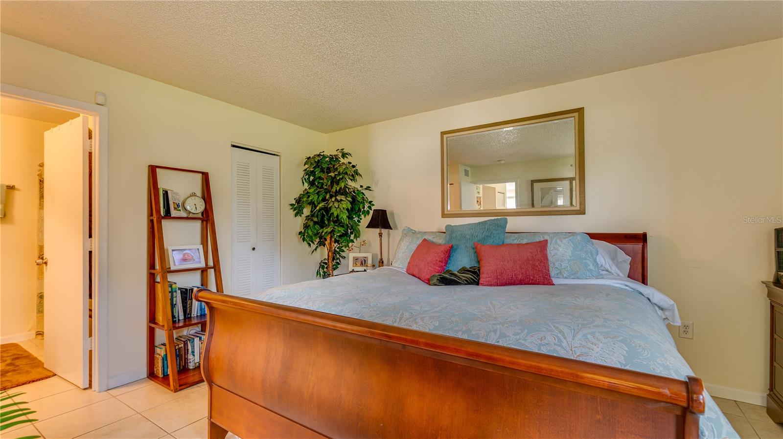 ARBOR GROVE CONDO - Residential