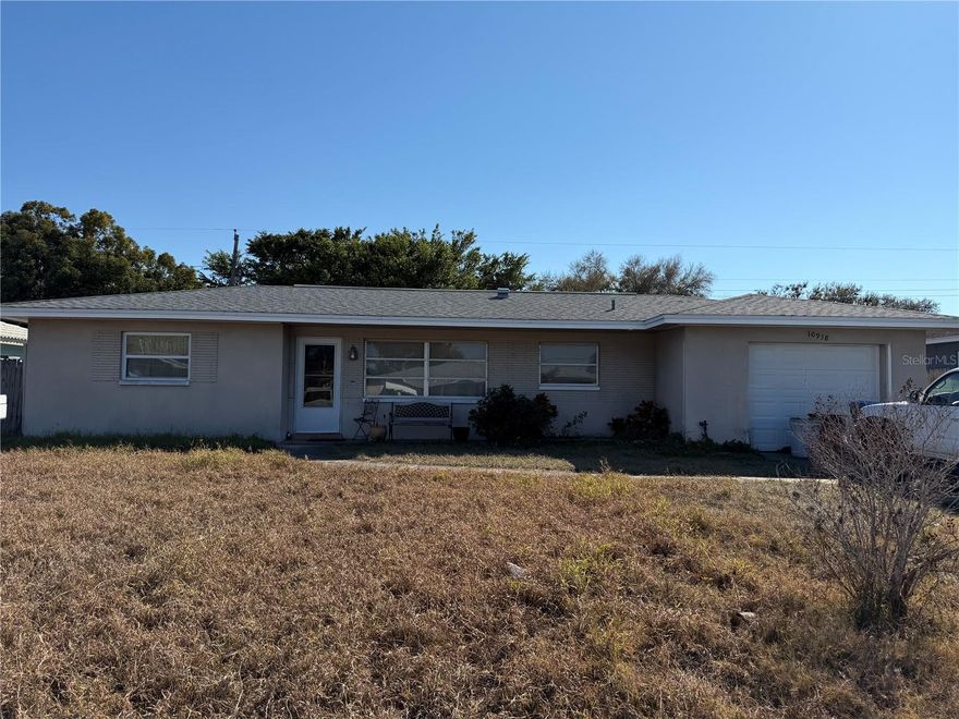 Handy Man Special.  Don't miss this opportunity to buy the perfect rehab. Great possibilities exist. Awesome Seminole location , close to the new Seminole Mall, shopping and a huge variety of Dining. Open floor-plan with room to expand. There is a screened porch that could be incorporated into the living space for more interior living space. Oversized 1 car garage could also be enclosed and part of the living space. Total sqft of home is 1824 sqft!!!  Large back yard for kids or pets! Great way to create instant equity after rehab. Flip or make it home sweet home in terrific Seminole area!!!