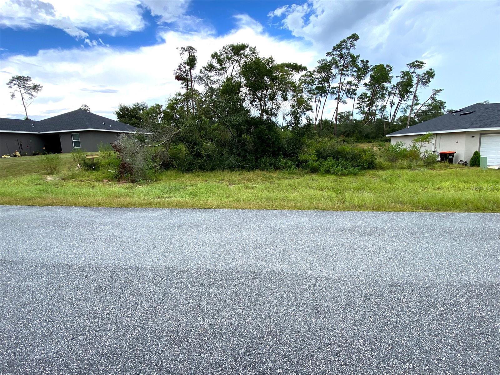 MARION OAKS UN 03 - Land