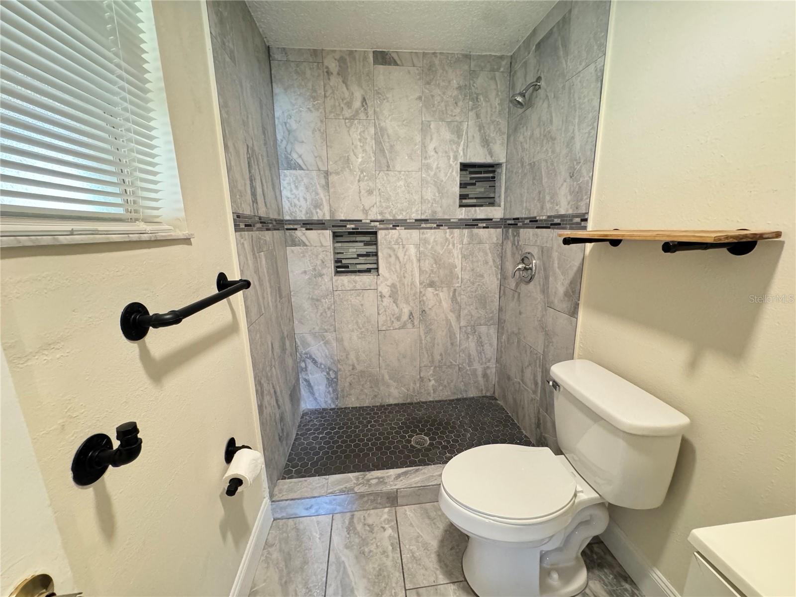 HACKNEY PROP - Residential