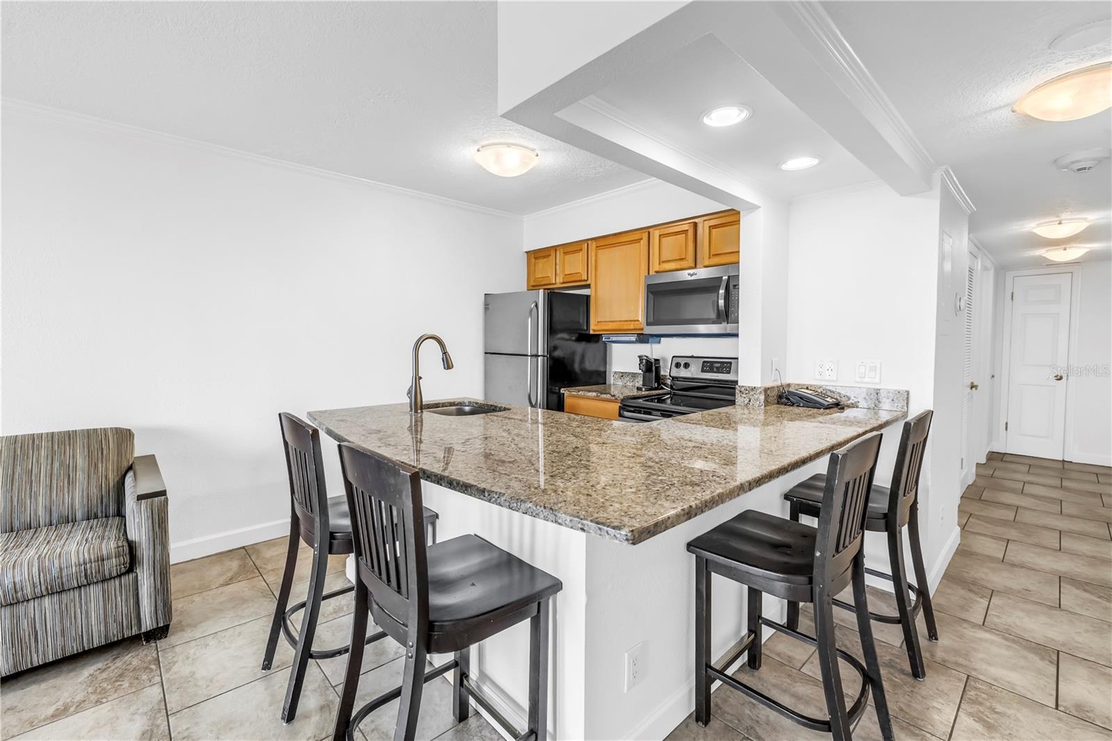 SAILPORT RESORT CONDO ON - Residential