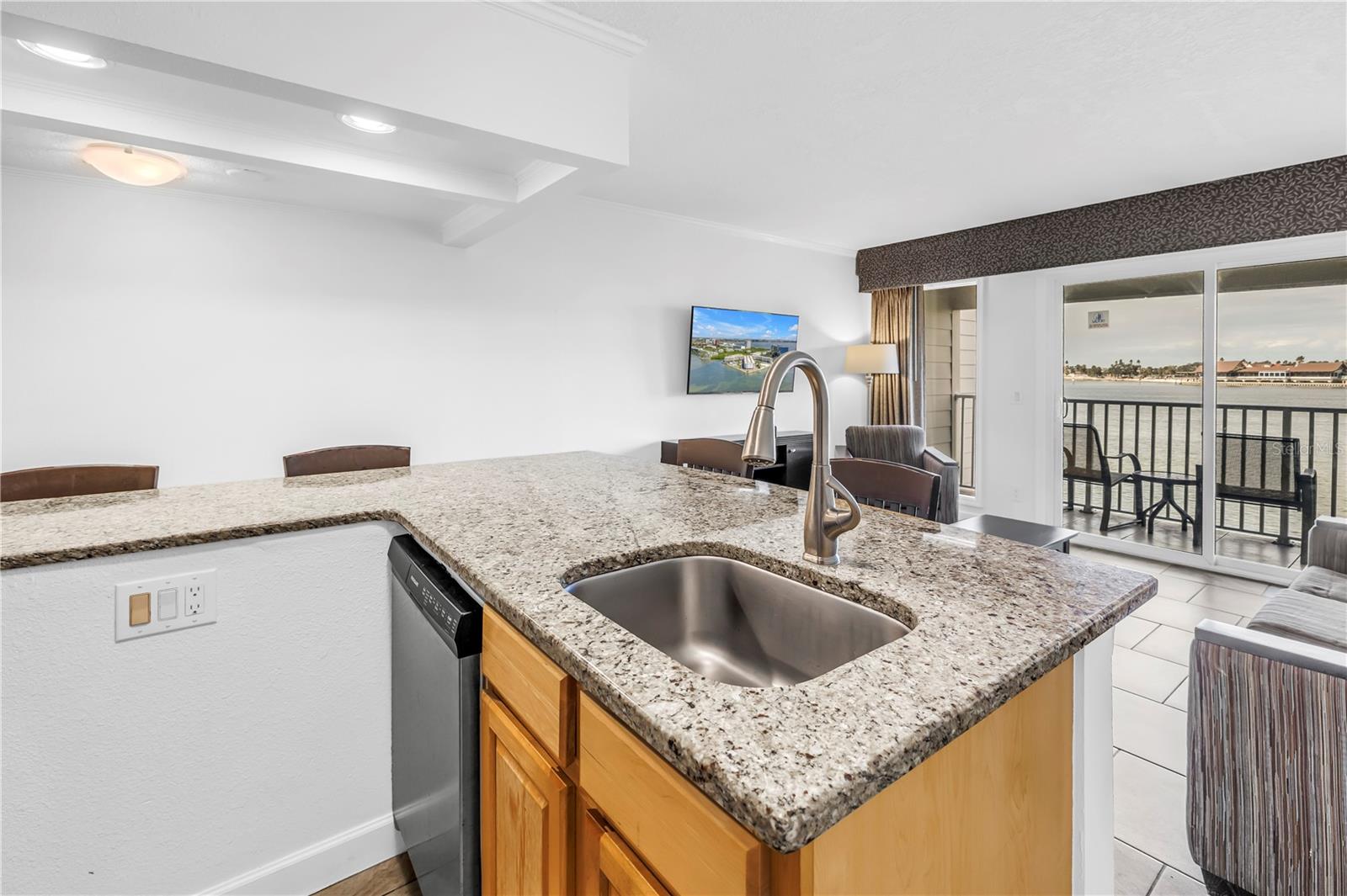 SAILPORT RESORT CONDO ON - Residential