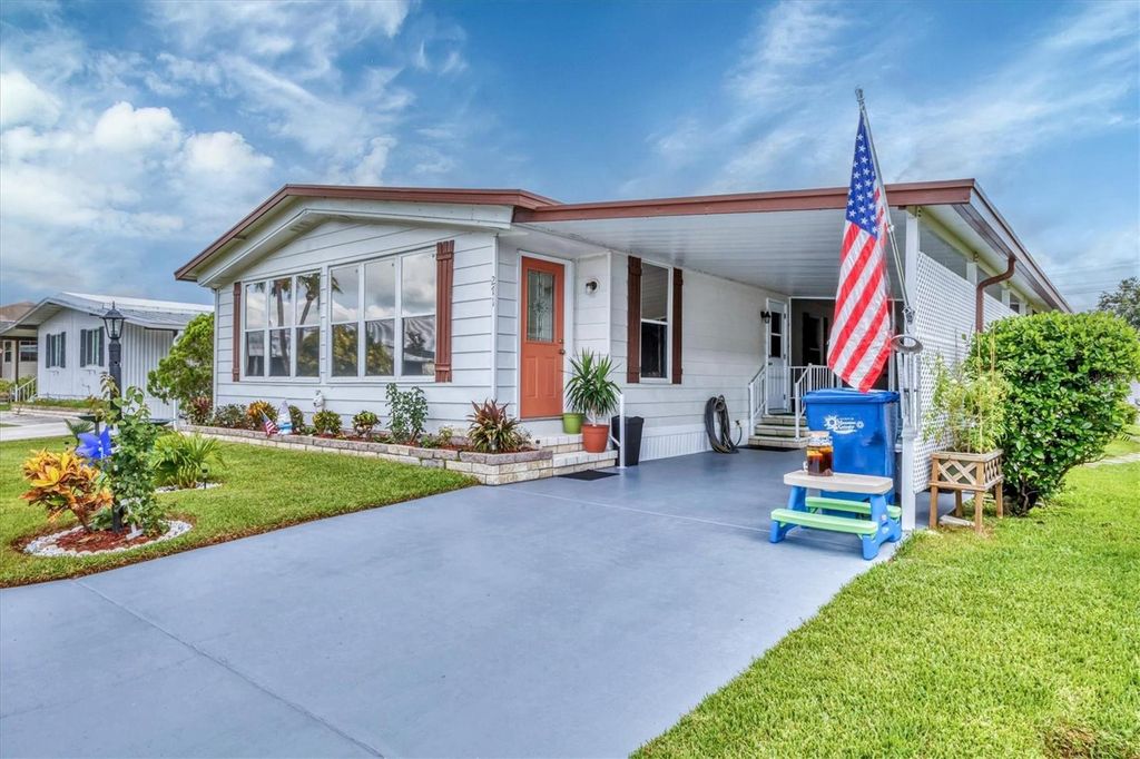 Photo of 6710 36th Avenue E #271, Palmetto, FL 34221 (MLS # A4658517)