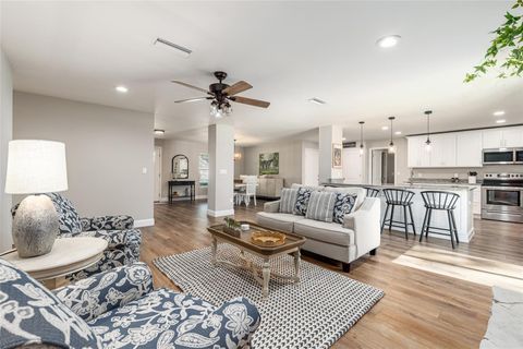 Tiny photo for 4530 SE 14th Street, Ocala, FL 34471 (MLS # OM719608)