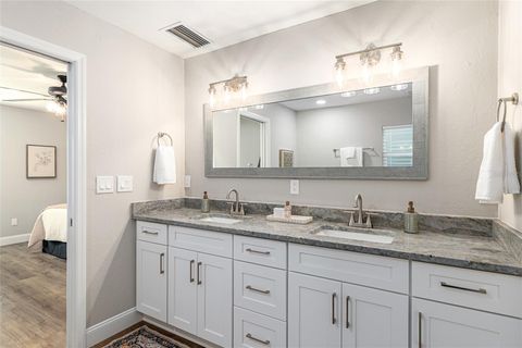 Tiny photo for 4530 SE 14th Street, Ocala, FL 34471 (MLS # OM719608)