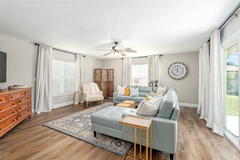 Tiny photo for 4530 SE 14th Street, Ocala, FL 34471 (MLS # OM719608)