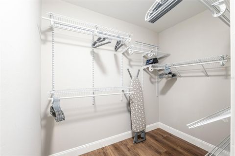 Tiny photo for 4530 SE 14th Street, Ocala, FL 34471 (MLS # OM719608)