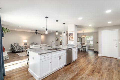 Tiny photo for 4530 SE 14th Street, Ocala, FL 34471 (MLS # OM719608)