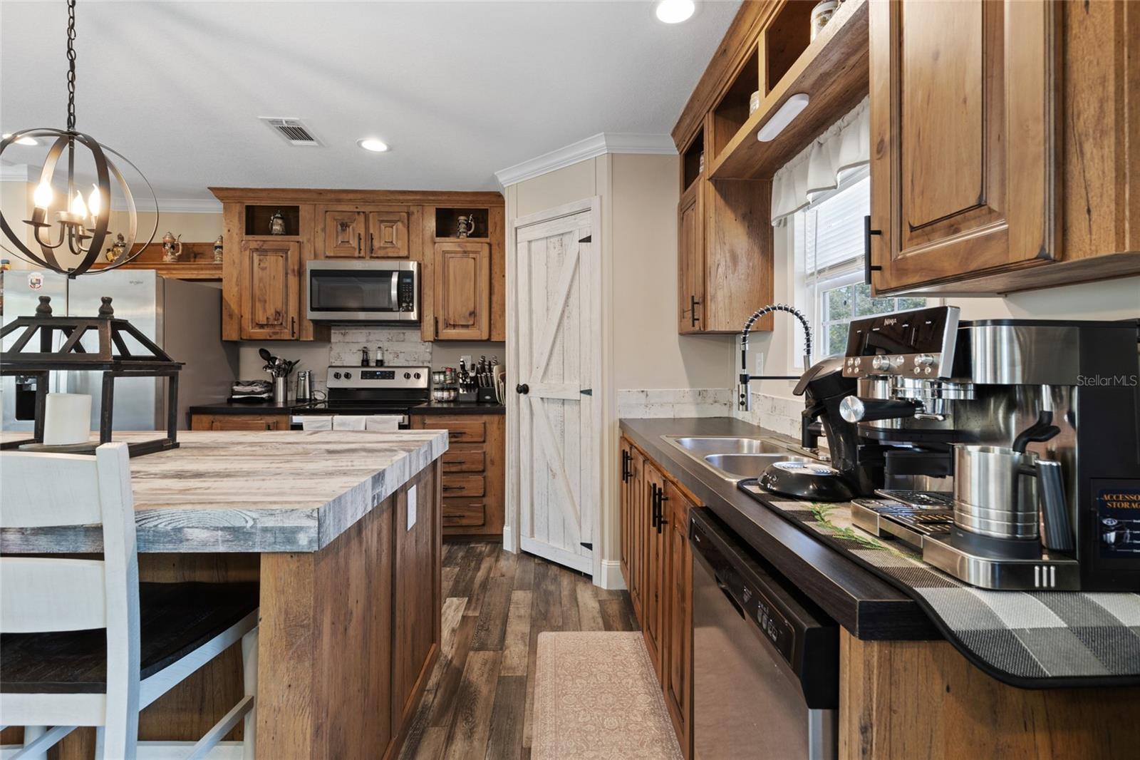 REPLAT WILLISTON HIGHLANDS UNIT 5 - Residential