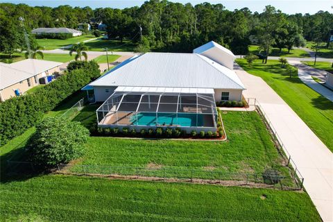 A home in SEBRING