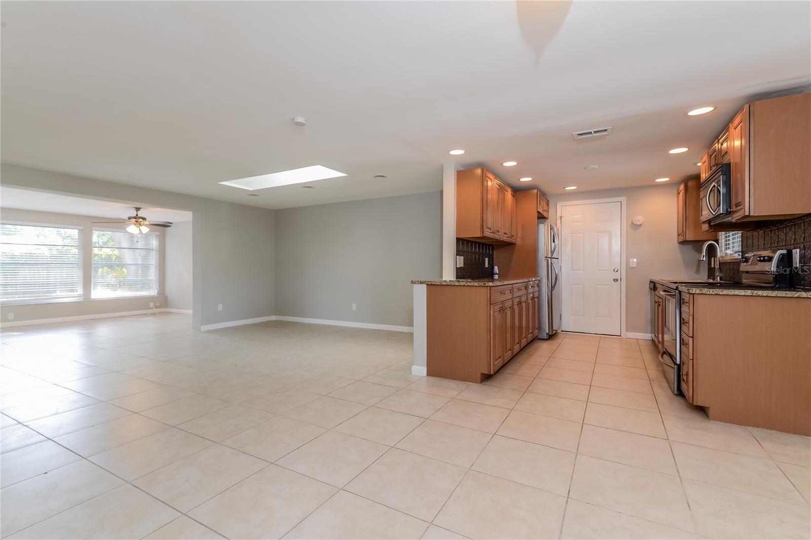 GULF GATE - Residential Lease