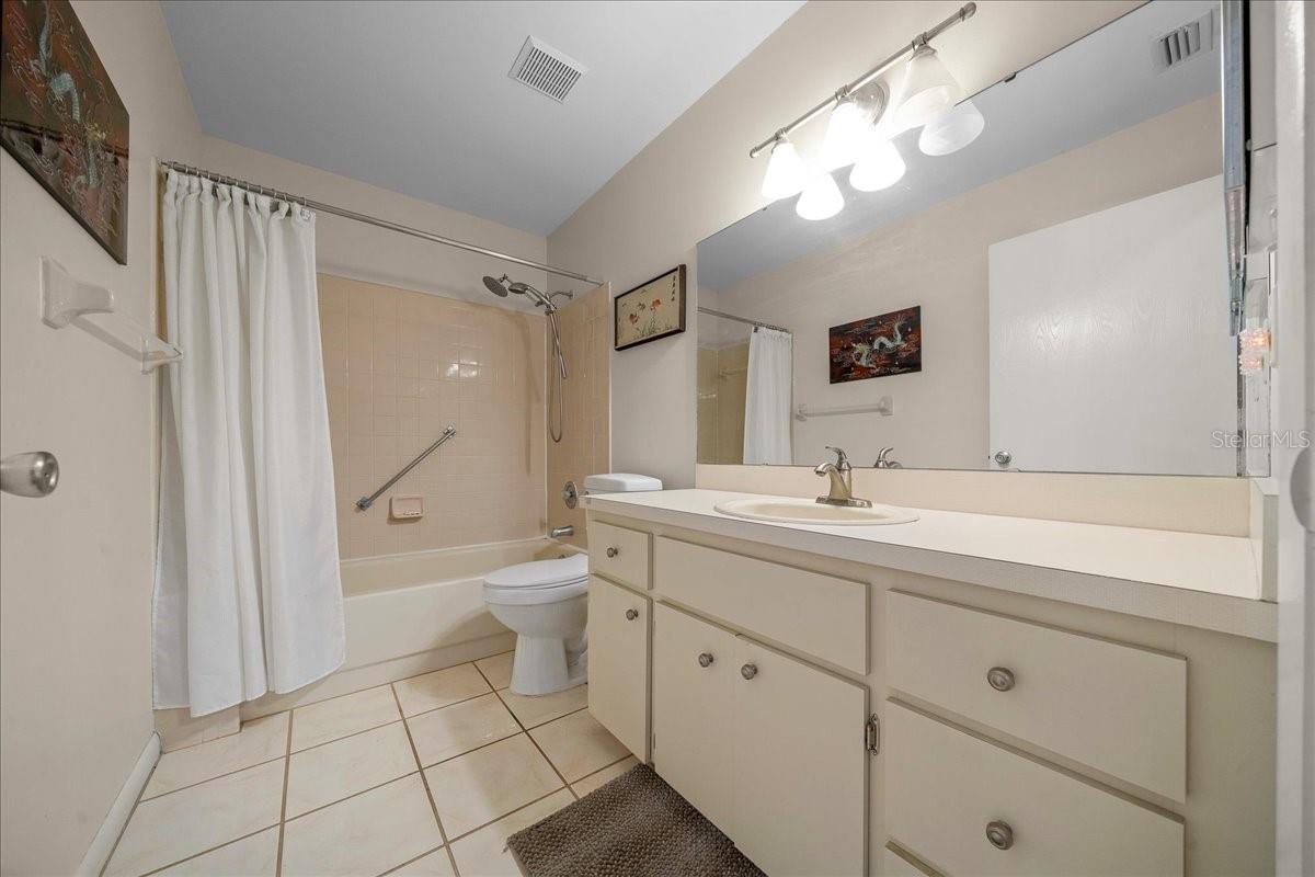 CIRCLE SQUARE WOODS SEC 24 - Residential