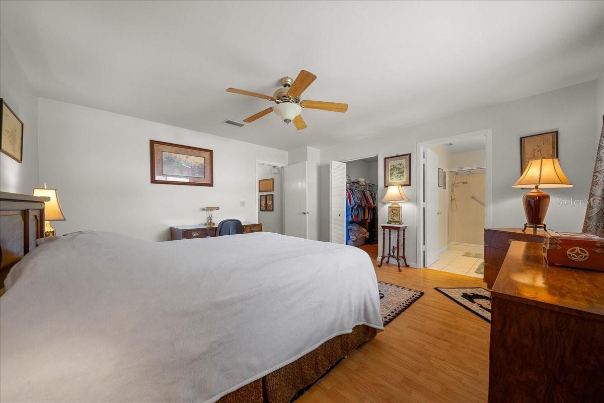 CIRCLE SQUARE WOODS SEC 24 - Residential