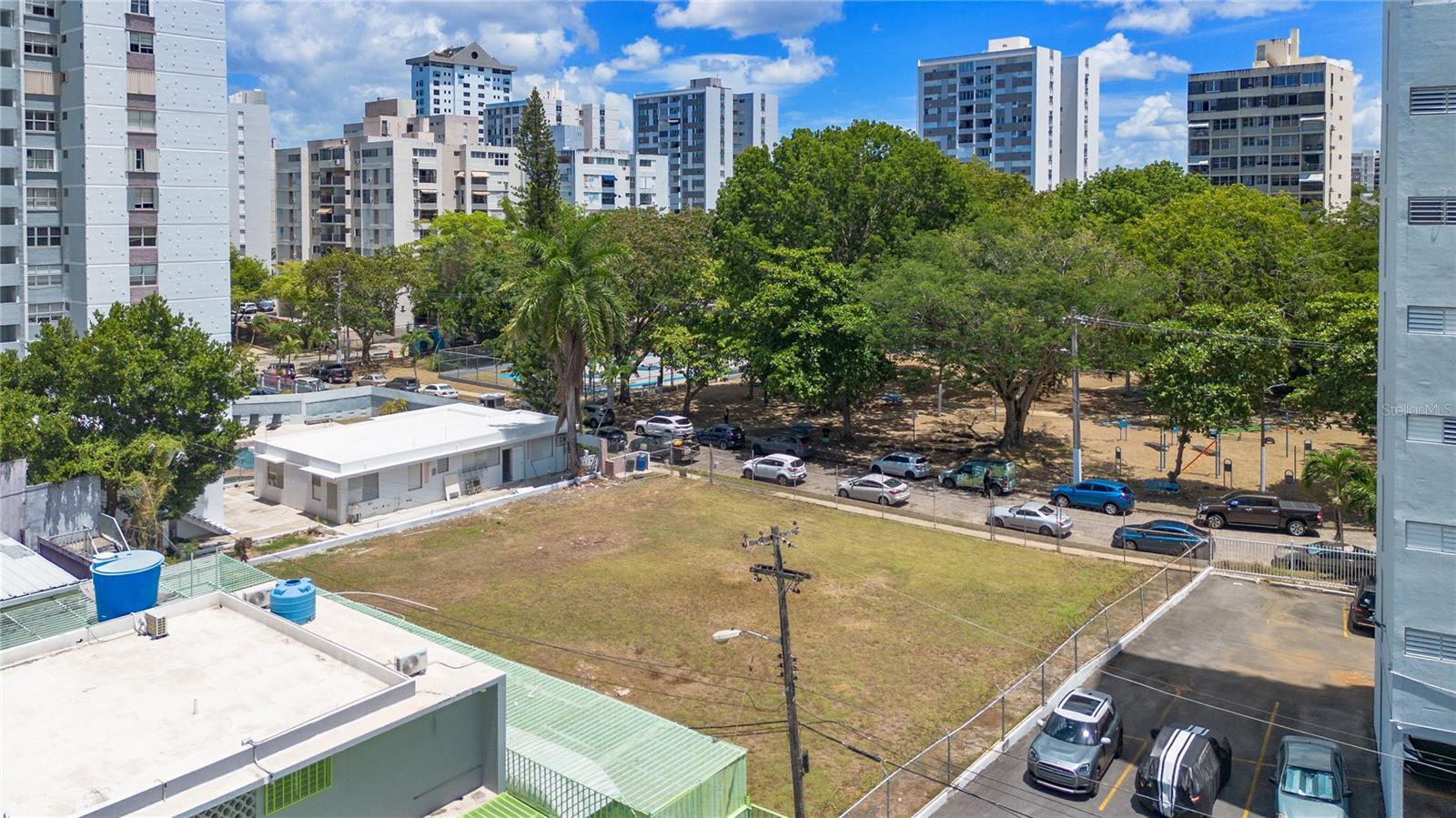 CALLE COSTA RICA A-17 & A18
