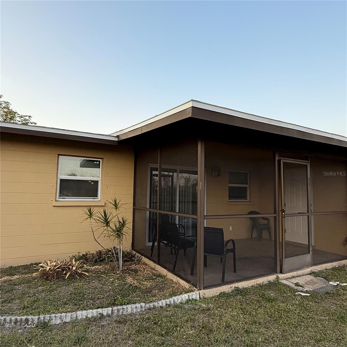 WARM MINERAL SPGS - Residential Lease