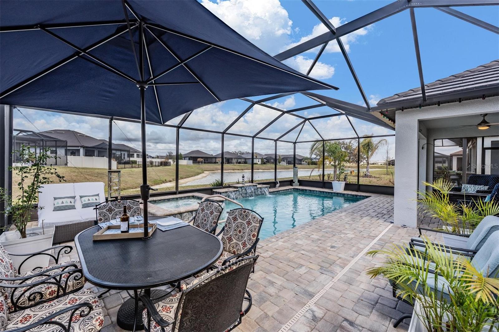 MIRADA ACTIVE ADULT - Residential