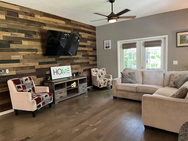 ISLE OF PINES FIFTH ADD - Residential