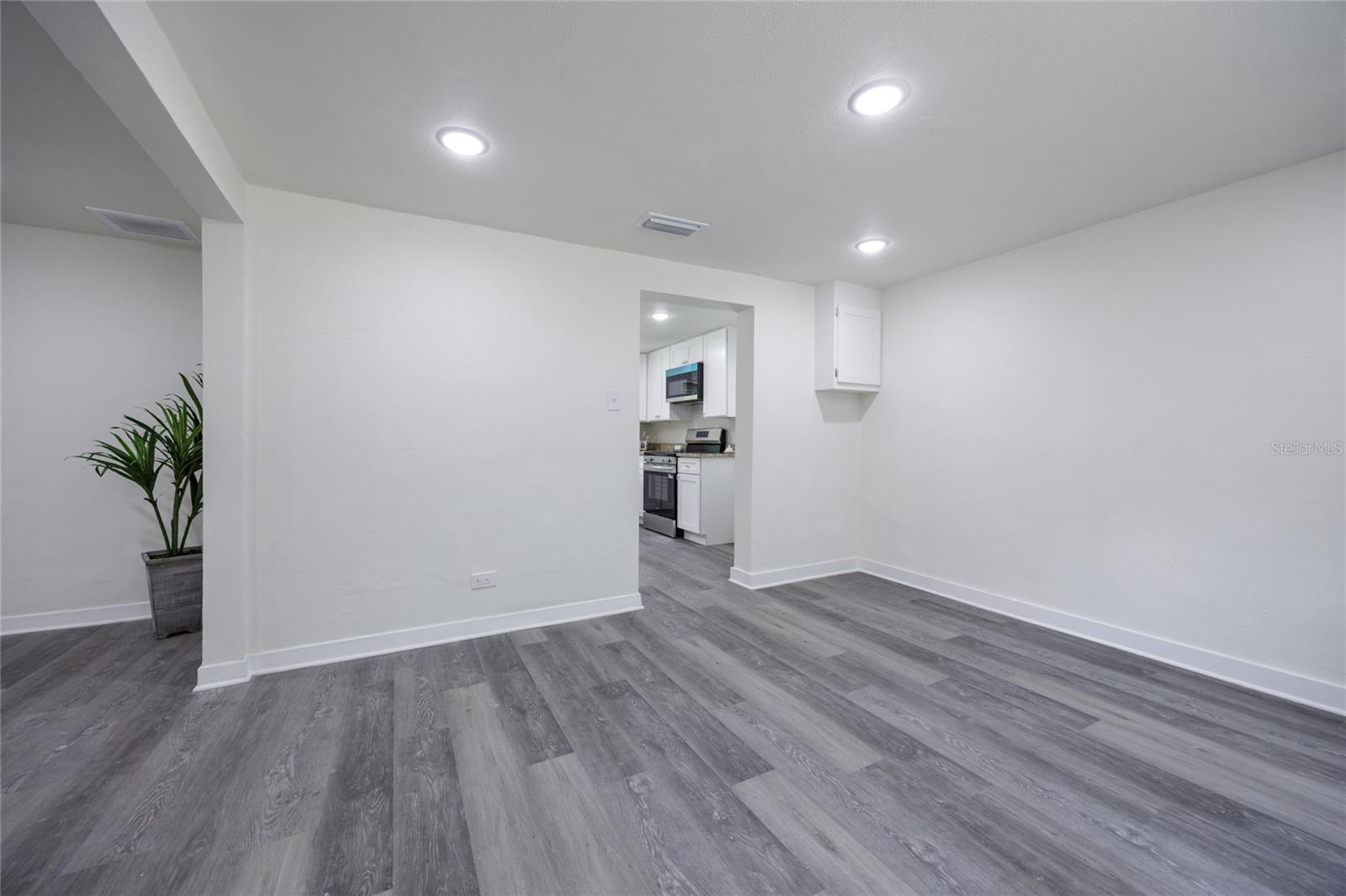 CHIEFLAND DEV CO ADD/CHIEFLAND - Residential