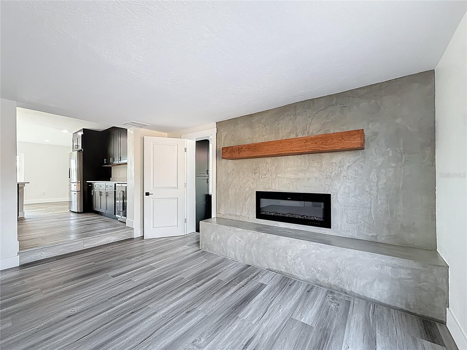 LAMPARILLA SUB - Residential