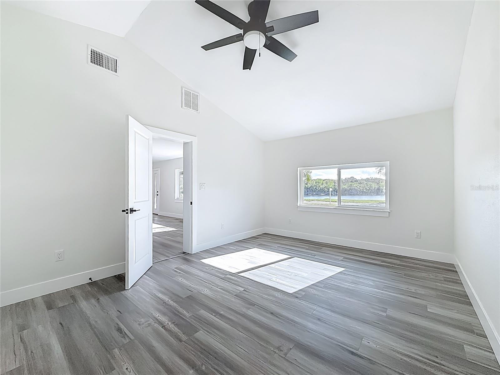 LAMPARILLA SUB - Residential