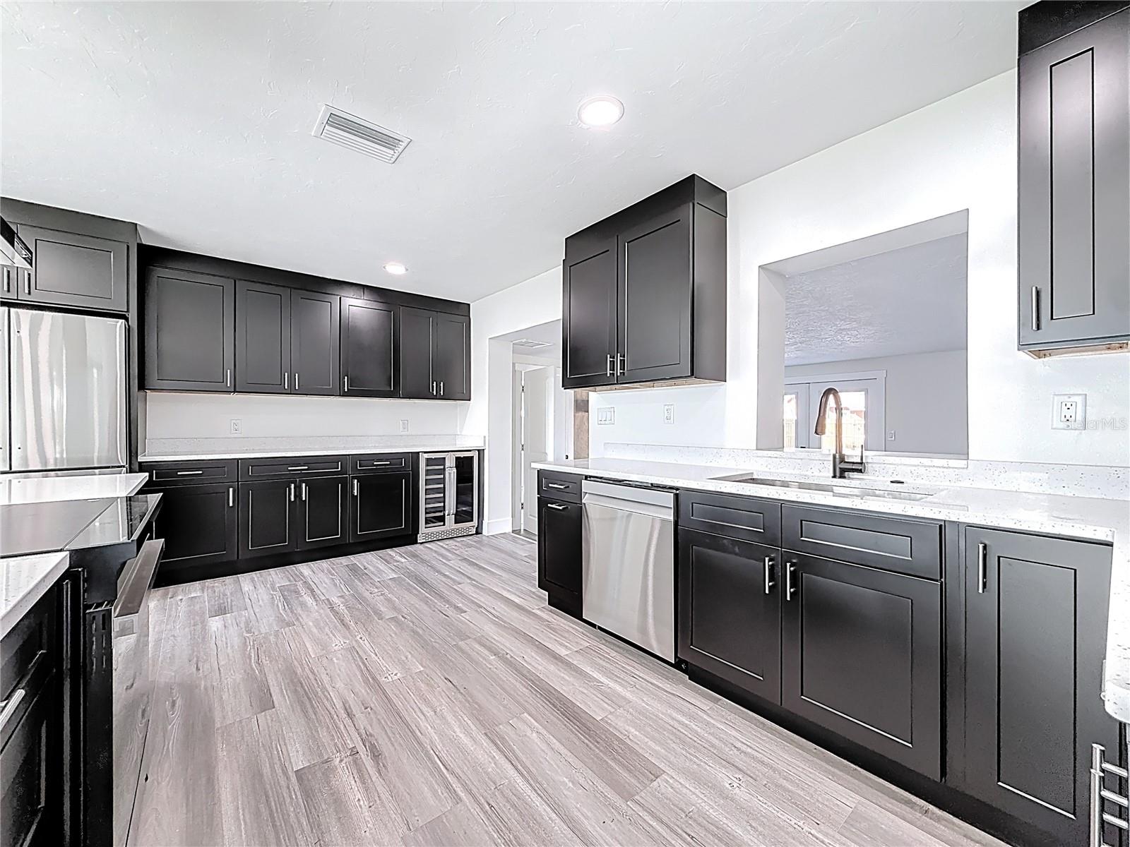 LAMPARILLA SUB - Residential