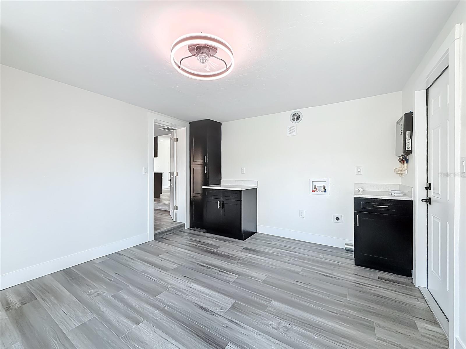 LAMPARILLA SUB - Residential