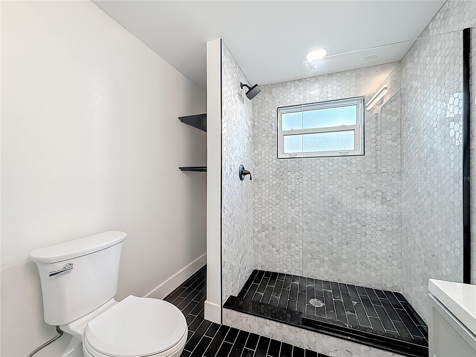 LAMPARILLA SUB - Residential