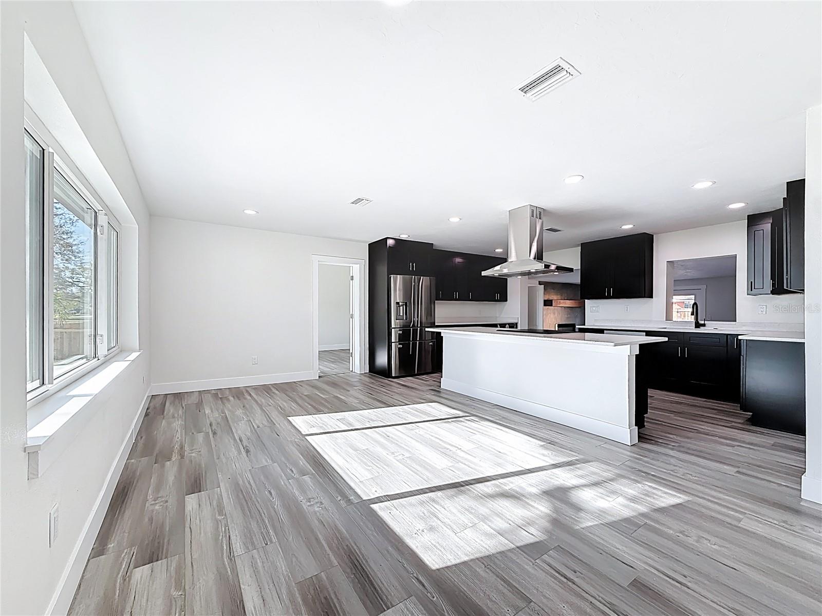 LAMPARILLA SUB - Residential