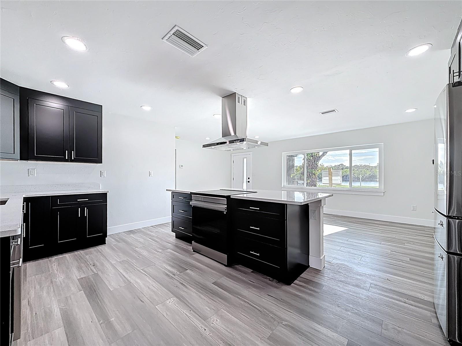 LAMPARILLA SUB - Residential