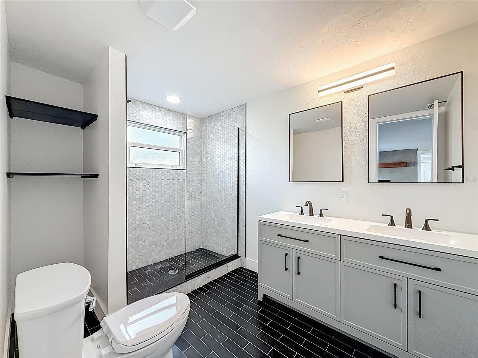 LAMPARILLA SUB - Residential