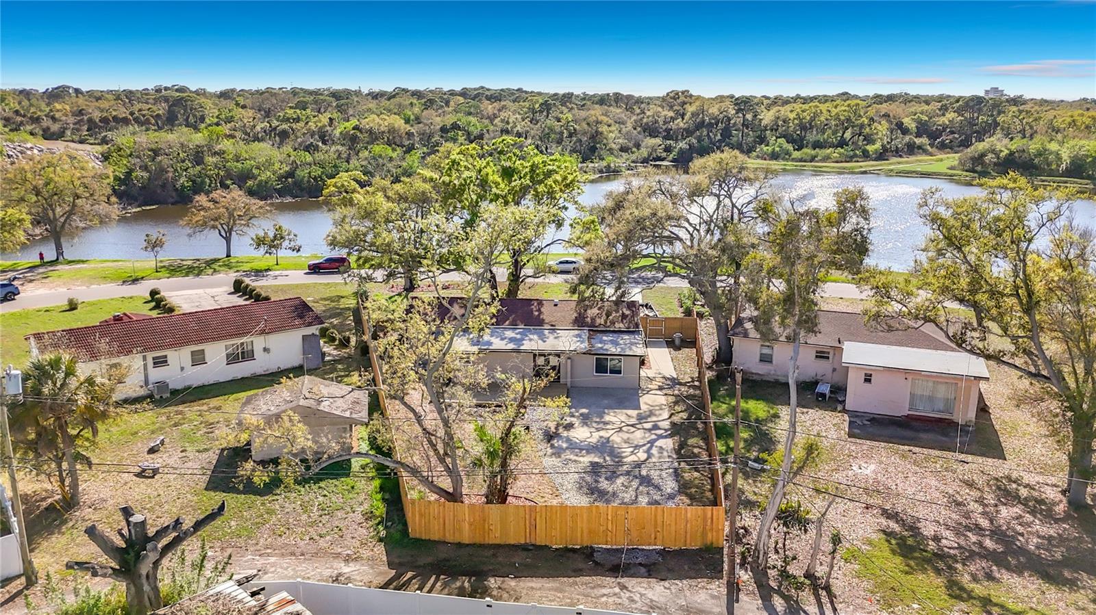 LAMPARILLA SUB - Residential