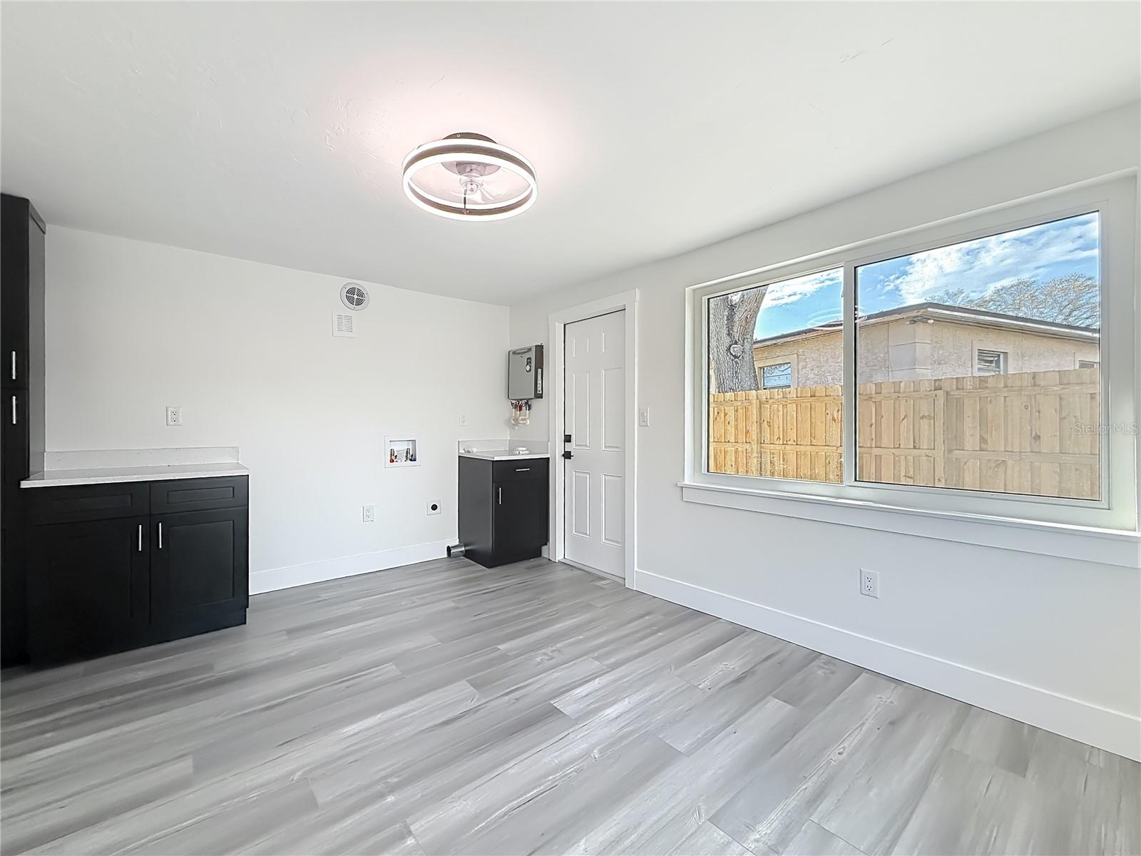 LAMPARILLA SUB - Residential