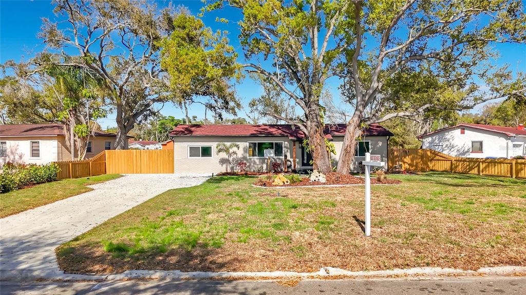 Photo of 2335 Murilla Way S, St Petersburg, FL 33712 (MLS # TB8484757)