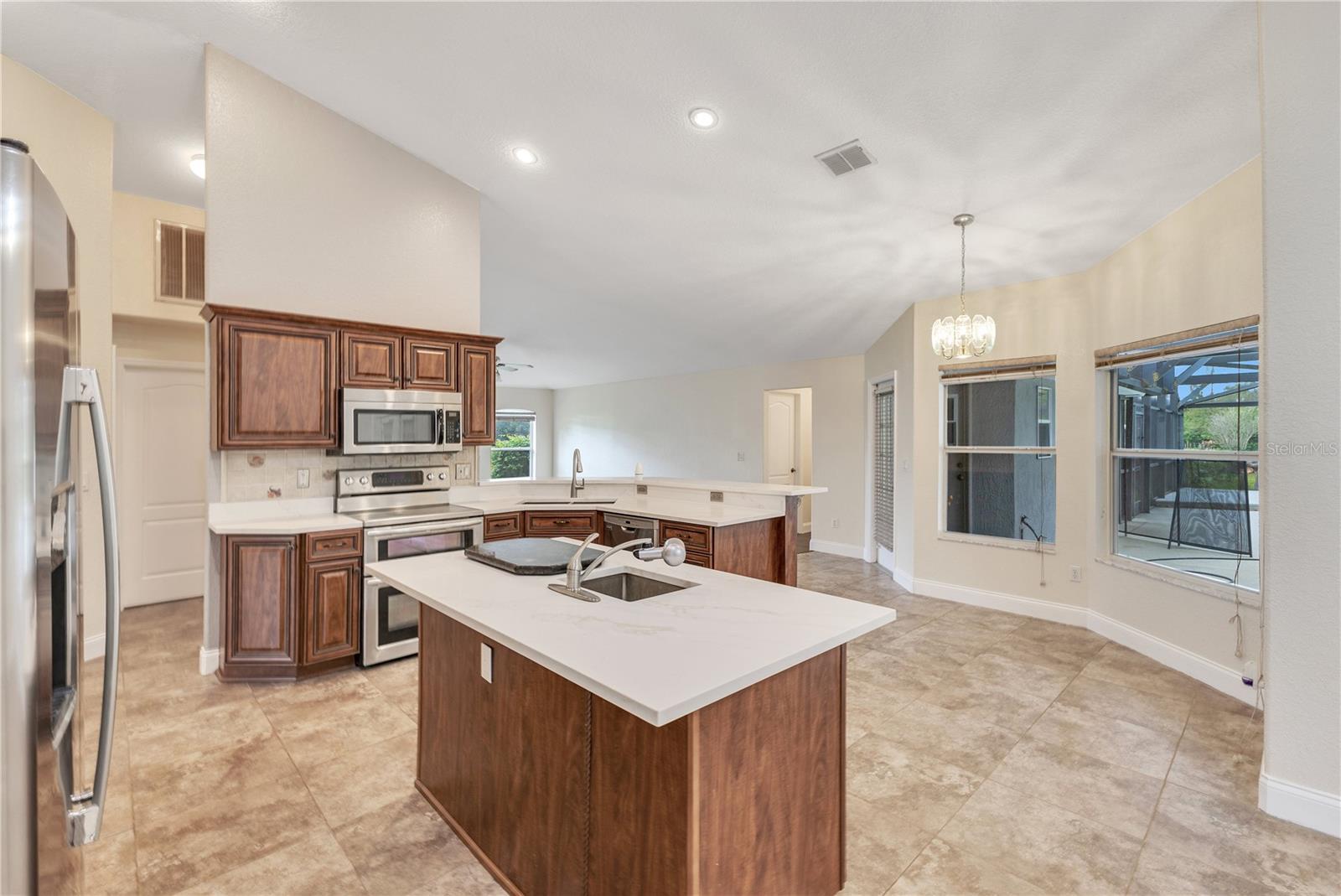 3696 BANCROFT BOULEVARD