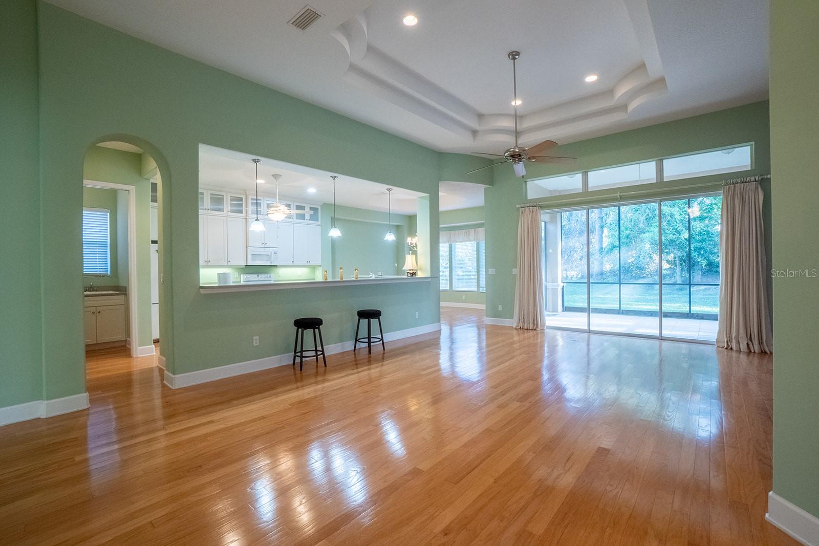 94 SOUTHLAKE DRIVE