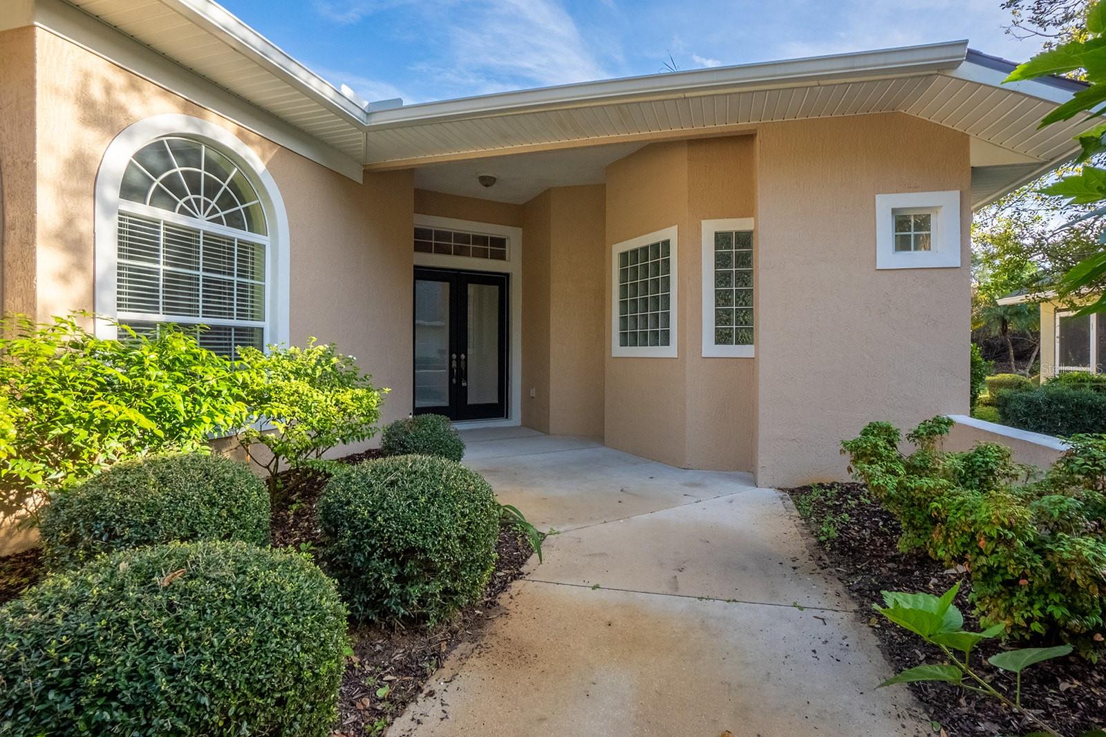 94 SOUTHLAKE DRIVE