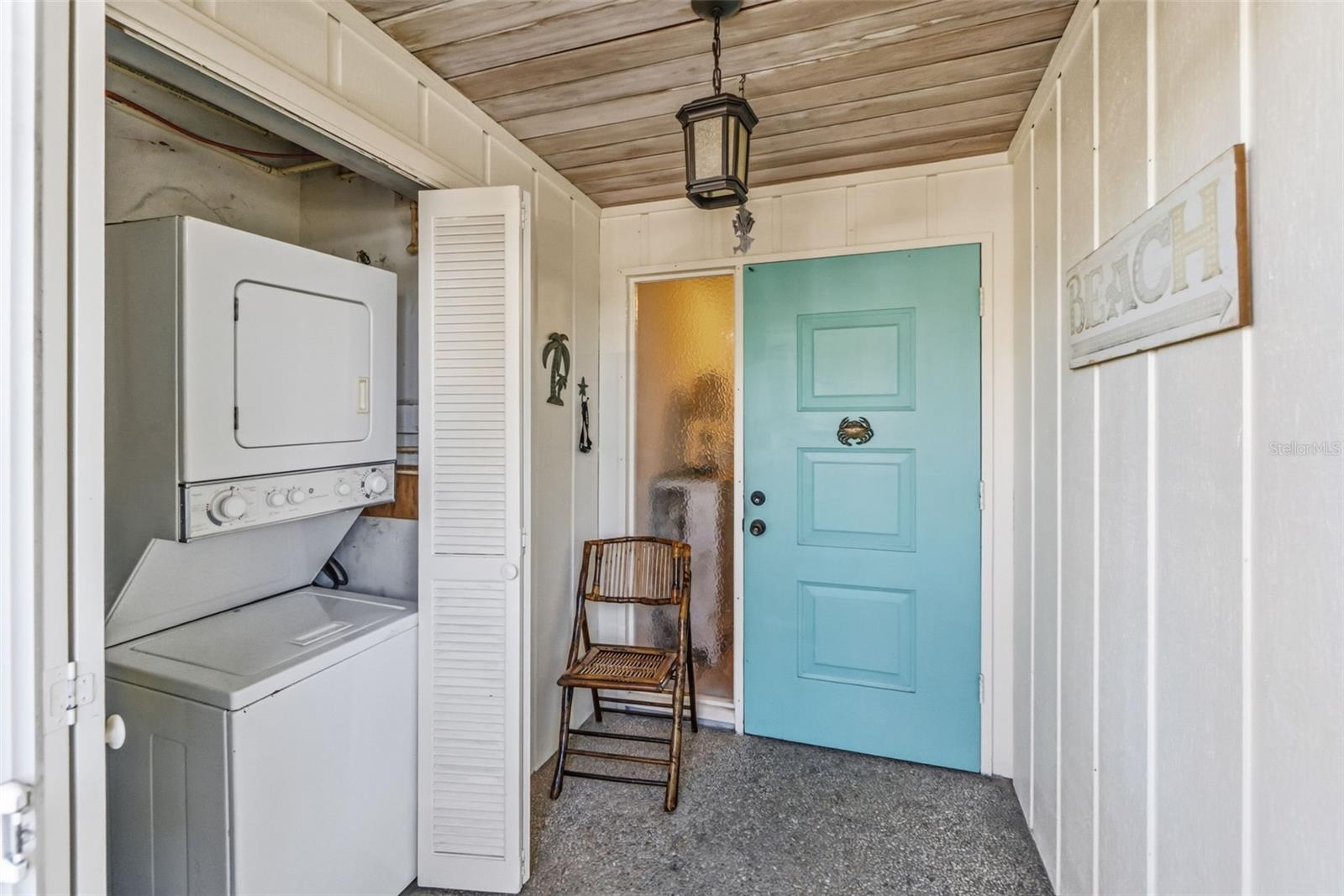 WHITNEY BEACH - Residential