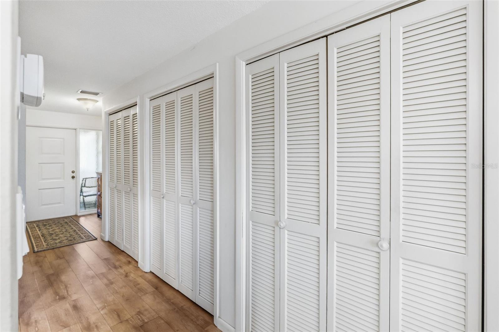 WHITNEY BEACH - Residential