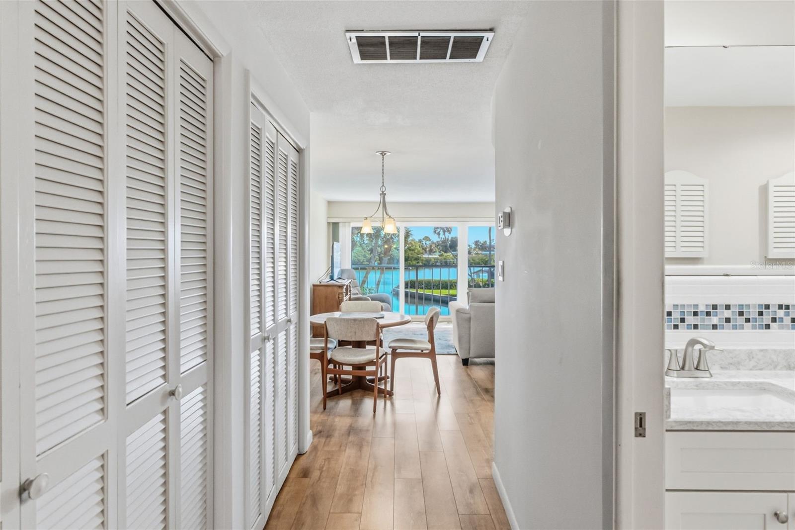 WHITNEY BEACH - Residential