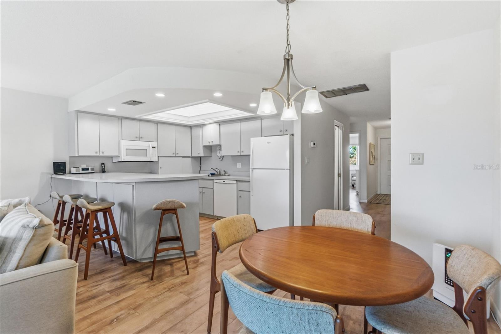 WHITNEY BEACH - Residential