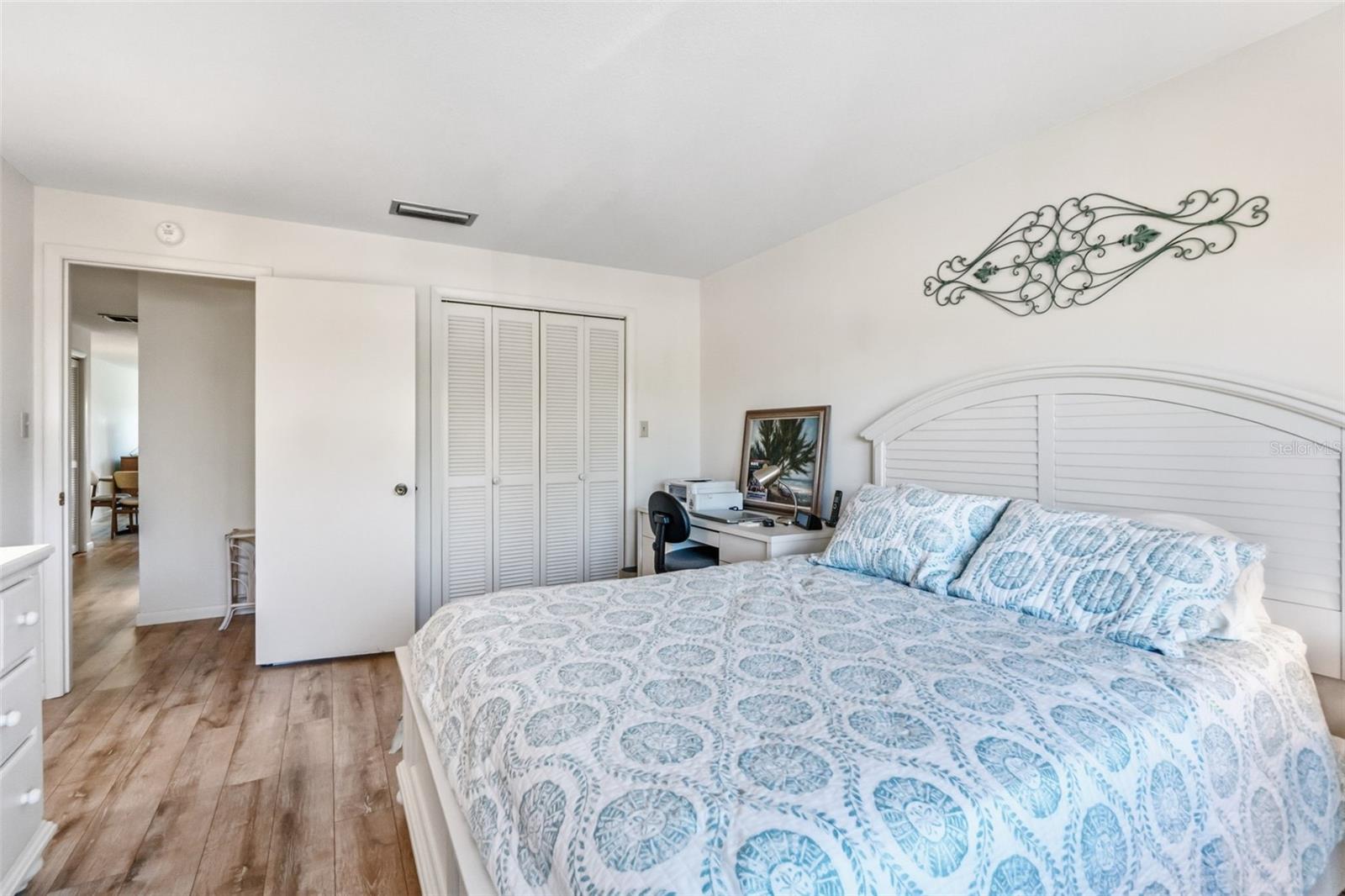 WHITNEY BEACH - Residential