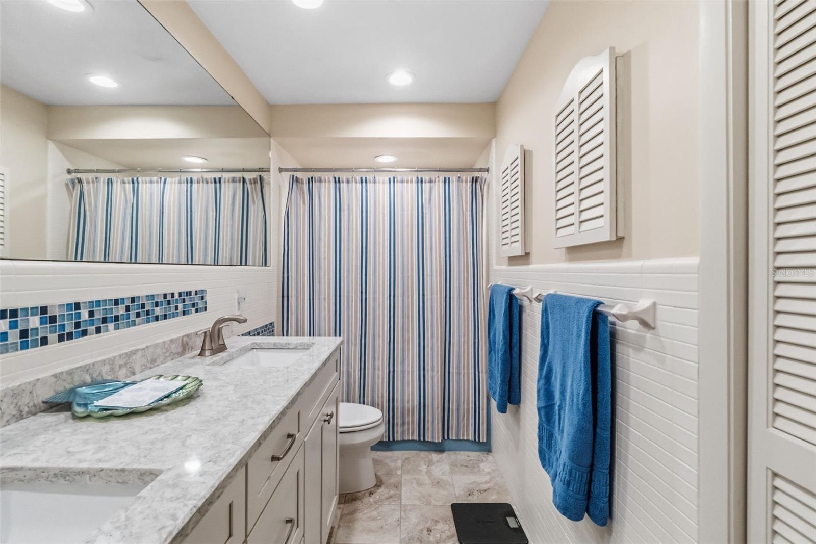 WHITNEY BEACH - Residential