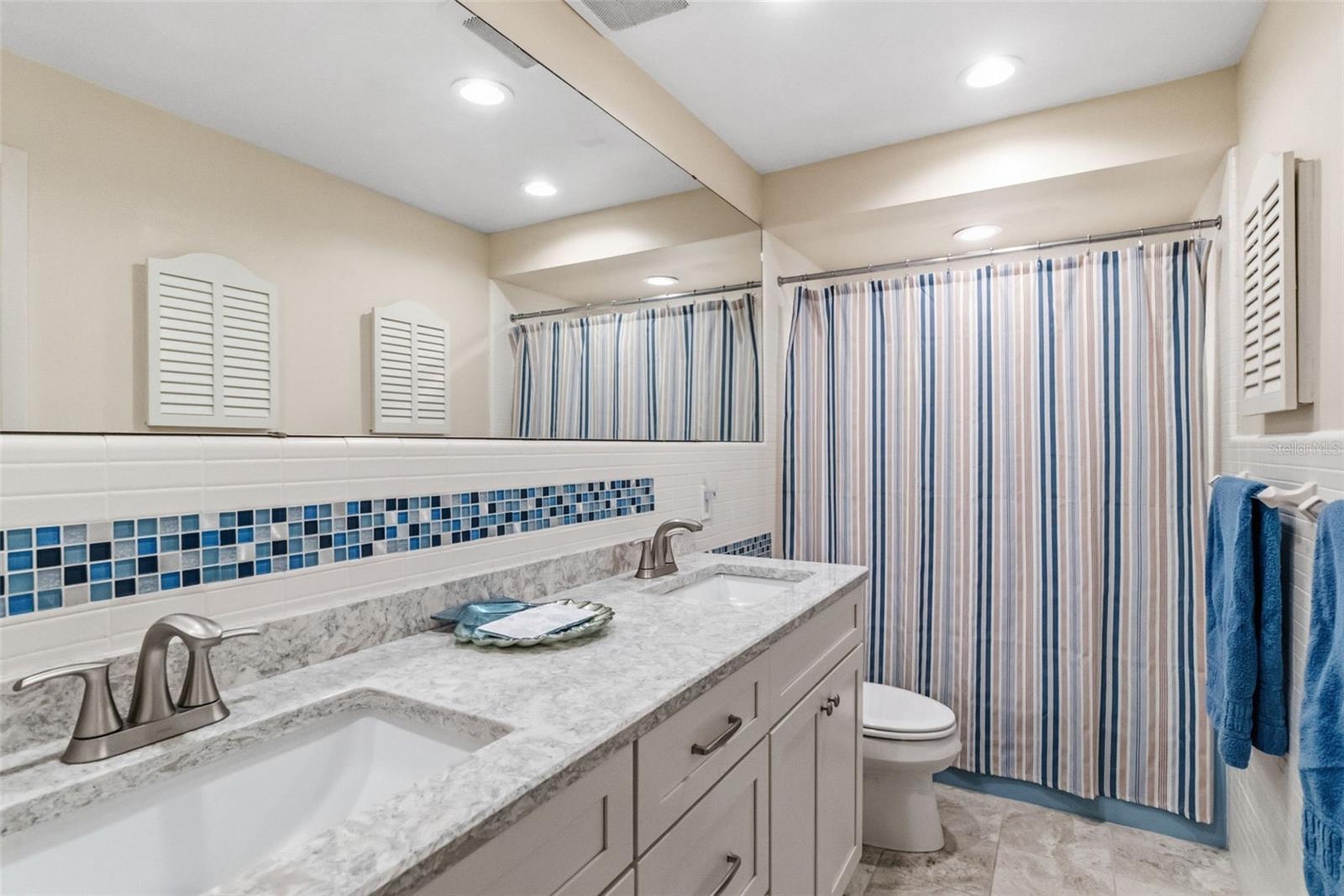 WHITNEY BEACH - Residential