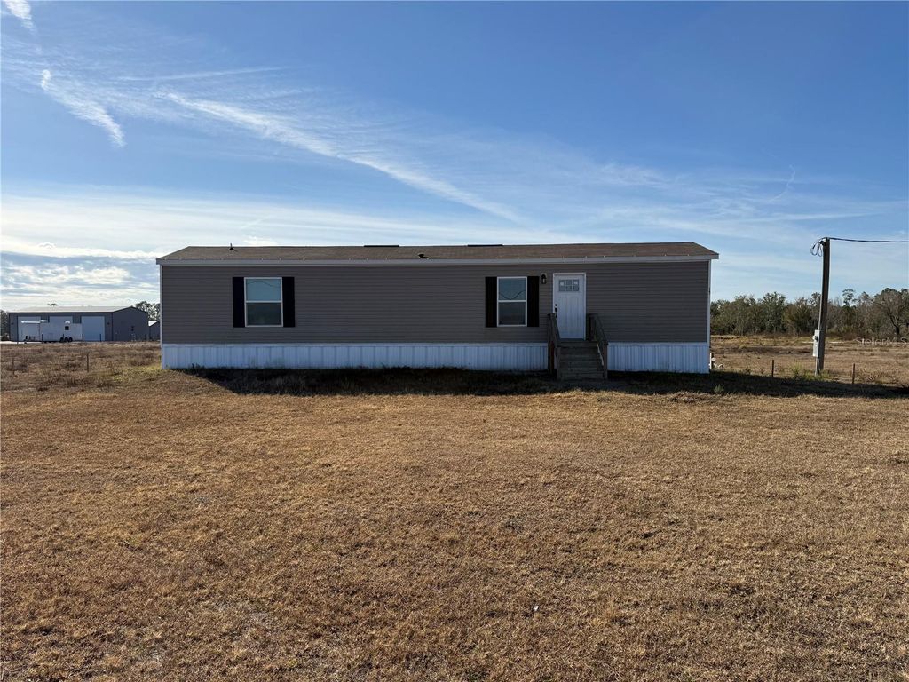 Photo of 15807 County Road 672, Lithia, FL 33547 (MLS # TB8472053)