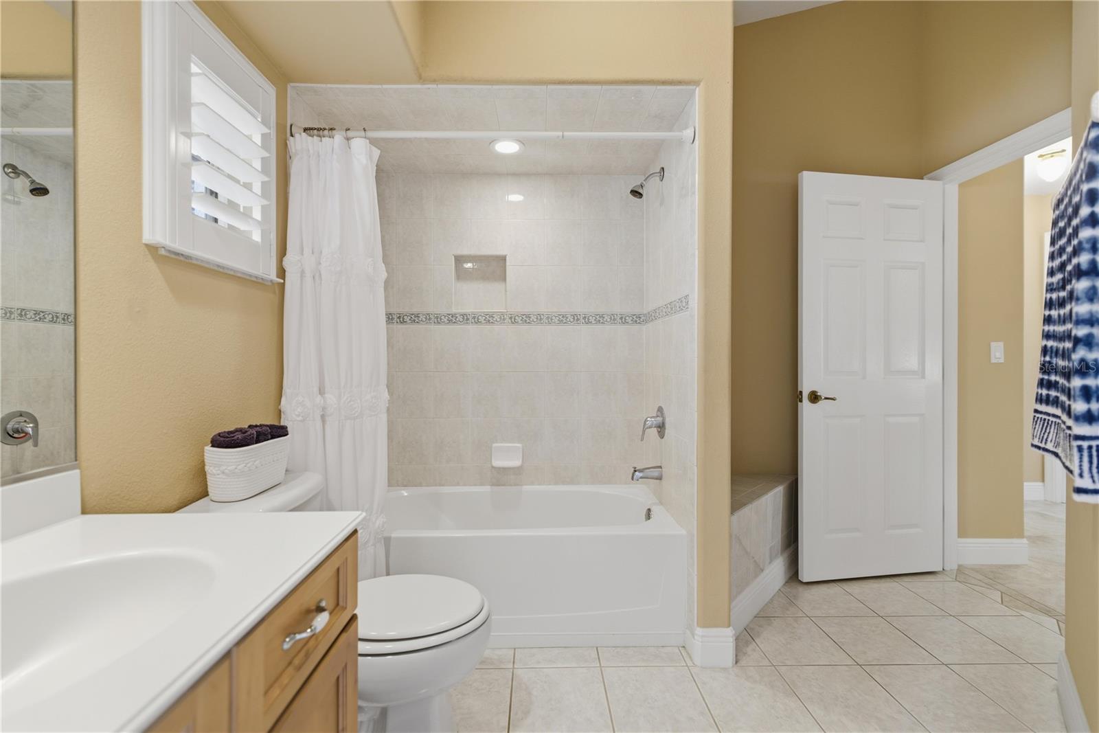 RAINBOW SPGS - Residential