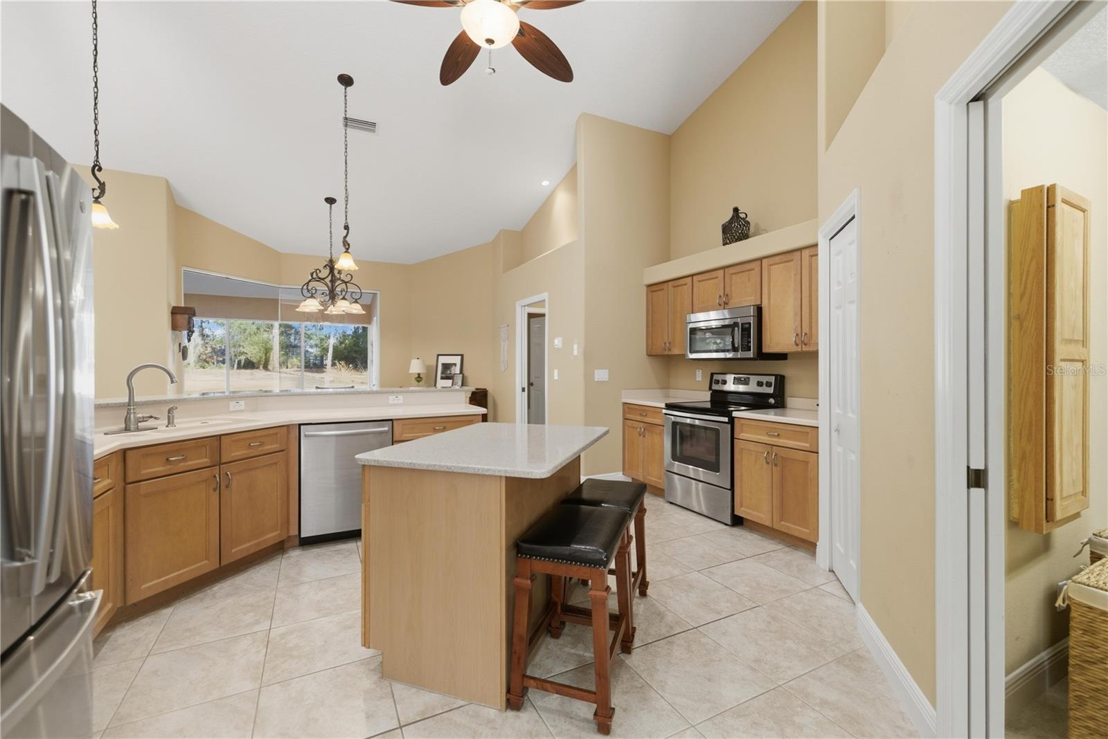 RAINBOW SPGS - Residential