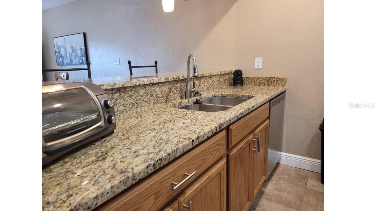 GRENELEFE CAMELOT CONDO PH 03 - Residential